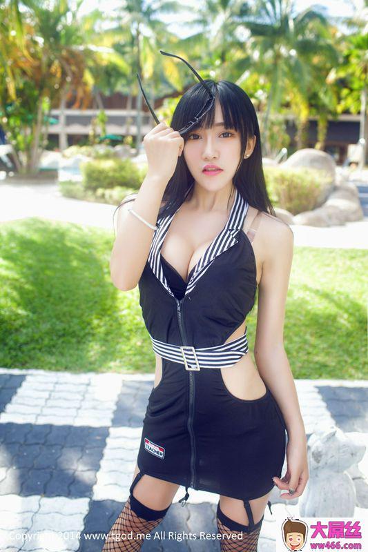 杨上萱XOXO英伦空军制服