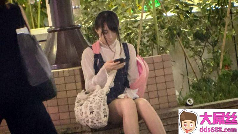 福祉大学3年ファミレスでバイト麻希ちゃん21歳